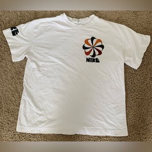 Nike Sportswear Graphic Tee